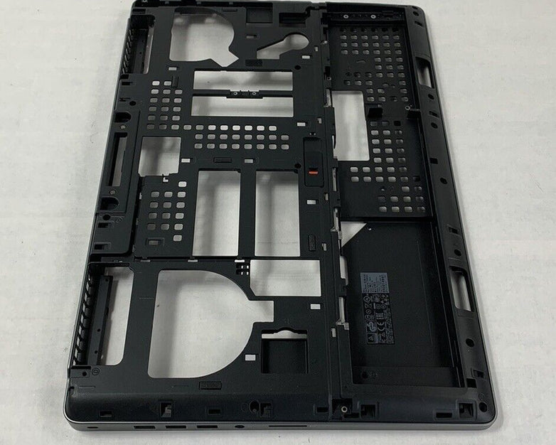 Dell Precision 7710 7720 Laptop Bottom Base Assembly 04M07T