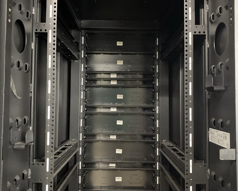 IBM 45D3122 36U Rack IT Network Server Cabinet