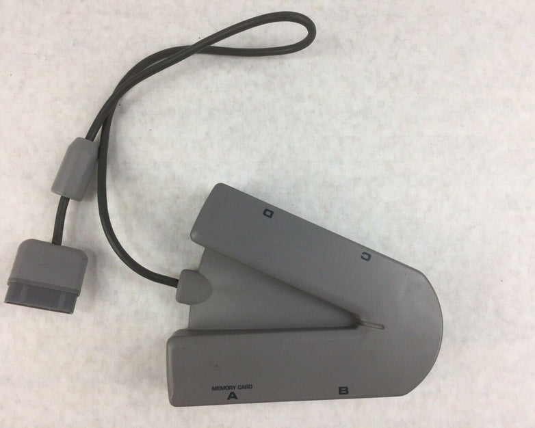 Pelican Accessories PL-318 4-Port Memory Card Reader