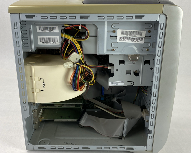 HP Pavilion 7855 MT Intel Pentium III 1.00GHz 128MB RAM No HDD No OS