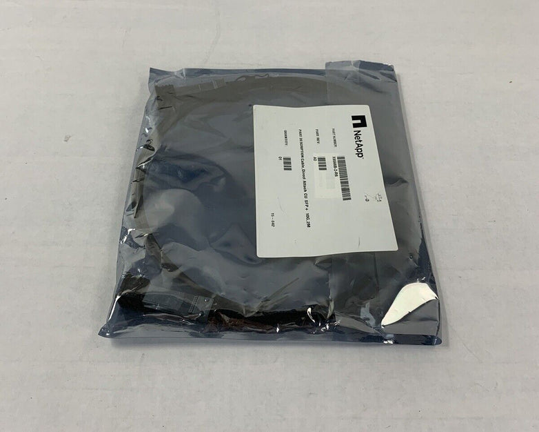 NetApp X6566B-2-R6 2m Cable