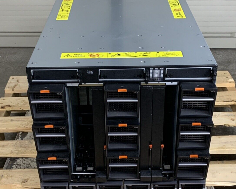 Dell PowerEdge M1000E 16x Slots Blade Server W/ 6x Power Supplies