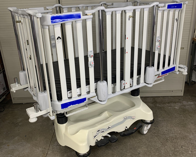 Stryker Cub FL19H Pediatric Crib with Mattress No Handles on Doors No Scale