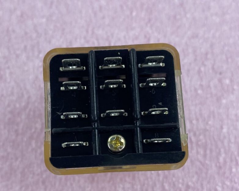 SIGMA Instruments Relay 68R3-24705 10A 28VDC/240 VAC