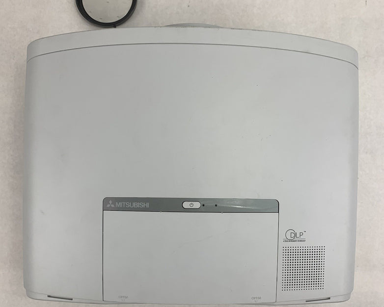 Mitsubishi XD1000U Projector - Parts or Repair