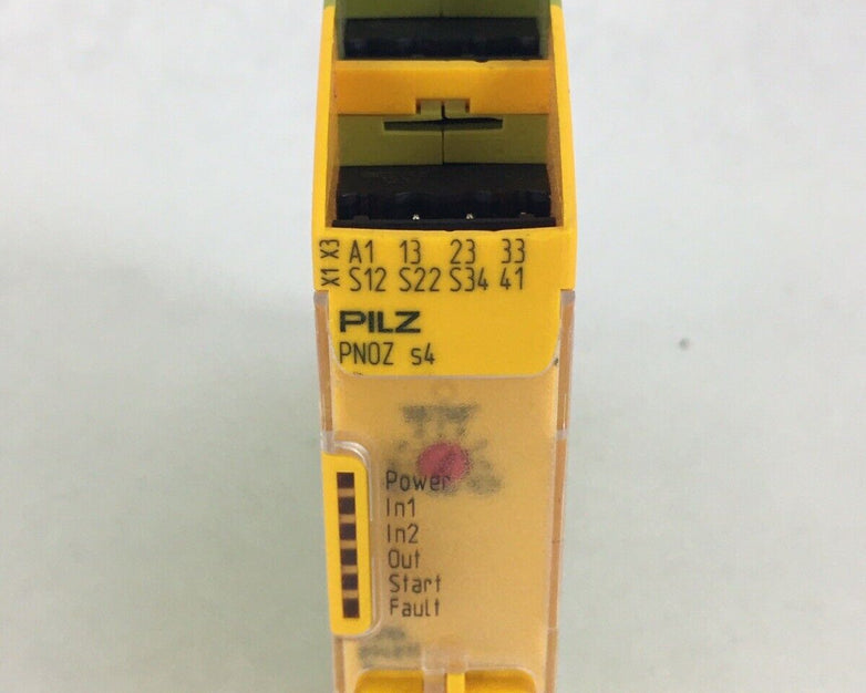 PILZ PNOZ s4 24VDC 3 n/o 1 n/c 750104 Untested