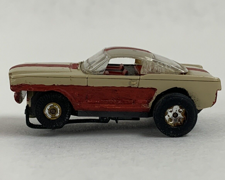 Aurora Thunderjet HO Slot Car Ford Mustang White With Red Stripe Untested