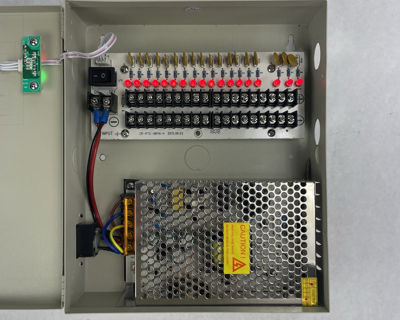 18 Channel Port 12V DC 10 Amp Amper with Power Supply No Keys