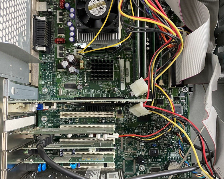 Gateway E-4600 MT Intel Pentium 4 1.80GHz 256MB RAM No HDD No OS
