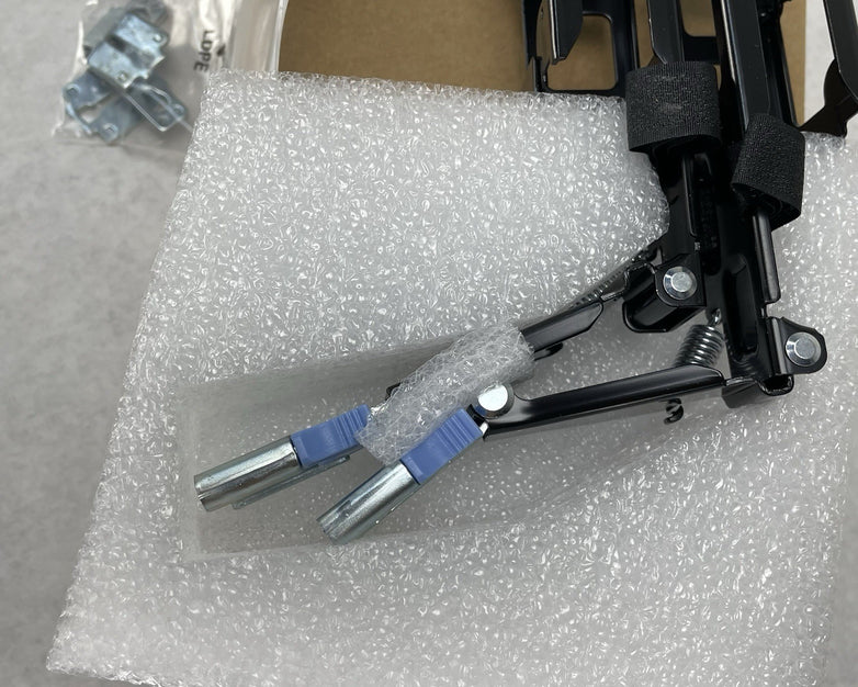 Dell PowerEdge Mounting Rack Rail Kit RCKRL,CMA,SPR,1U DP/N 0TYYJN