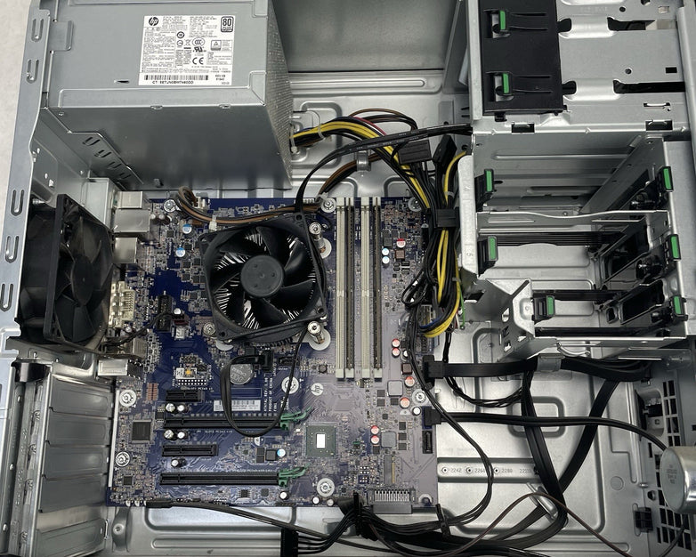 HP Z240 Workstation MT 3.40GHz Core i7-6700 16GB DDR4 DVD-RW No HDD No OS