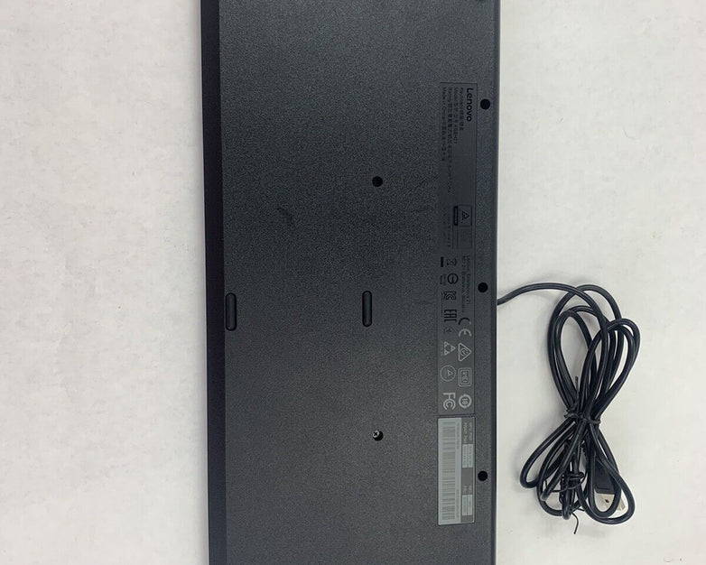 Lot 5 Lenovo SK-8827 Traditional Wired Keyboards 00XH688