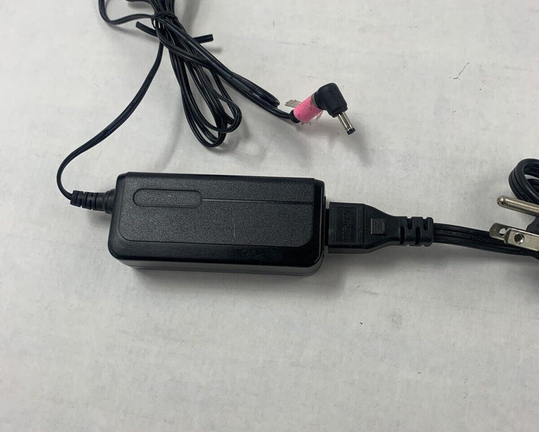 Lot of 5 APD DA-40A19 Power Supply 19V with Power Supply