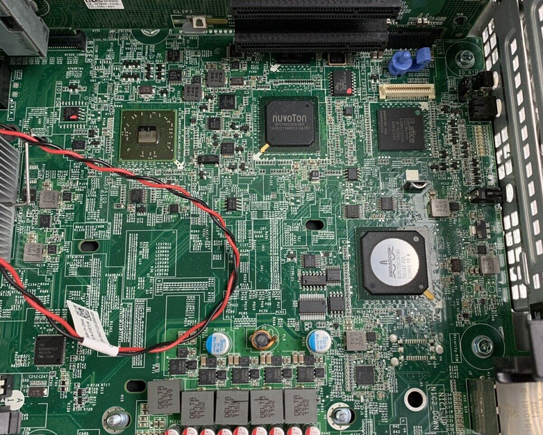 Dell PowerEdge R515 Server 1x AMD Opteron 4122 2.2 GHz 16 GB RAM No HDD No OS