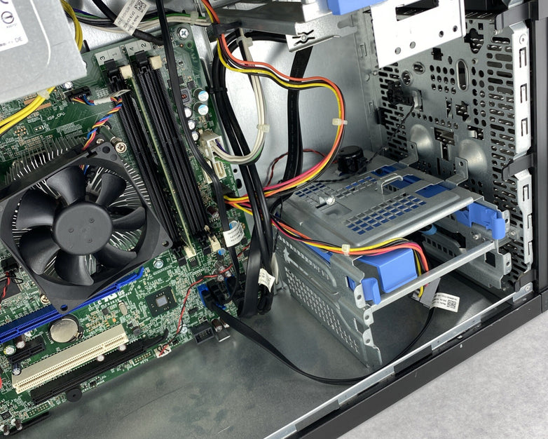 Dell OptiPlex 9020 MT Intel Core i7-4770 3.40GHz 1x8GB RAM No HDD No OS