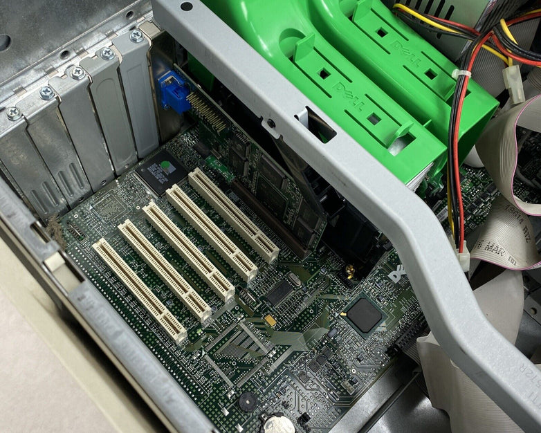 Dell OptiPlex GX300 MT Intel Pentium III 800MHz 256MB RAM No HDD No OS