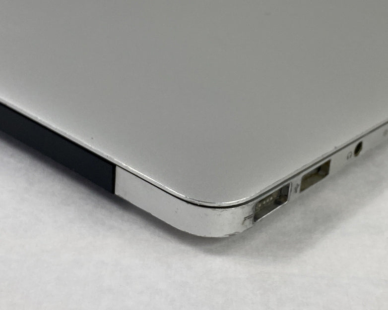 Apple MacBook Air A1370 2011 11" 1.6GHz Core i5 4GB RAM 120GB SSD os10.7.5
