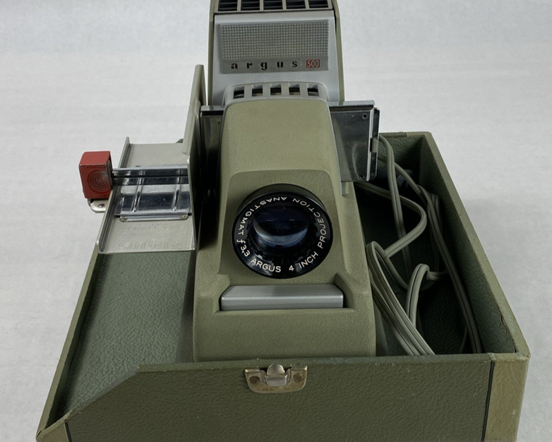 Argus 500 Model V Vintage 35mm Slide Projector Power Tested