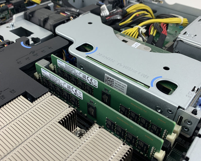 Dell PowerEdge R440 2x Xeon Silver 4110 2.1 GHz 128 GB RAM No HDD NO OS