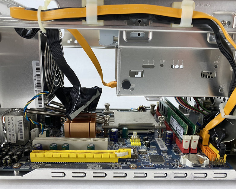 Shuttle SN685 AMD Athlon 64 x2 2.10GHz 2GB RAM No HDD No OS No Power Supply
