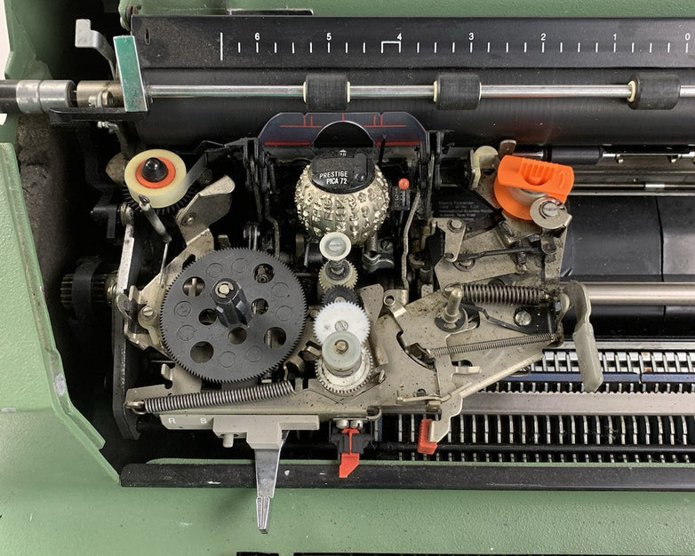Vintage IBM Correcting Selectric 2 Typewriter Green - Parts and Repair