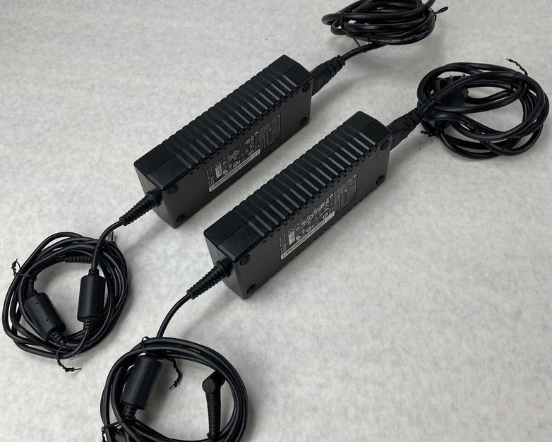 Lot of 2 Delta AD-135FB AC Adapter Charger 60Hz 19V 7.1A