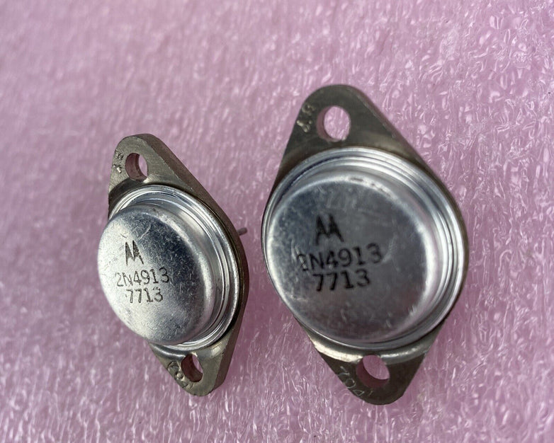 Lot( 2 ) Motorola 2N4913 Bipolar Transistor 7713