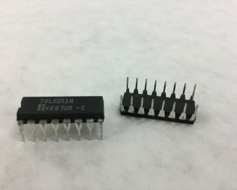 NOS Signetics 74LS251N 3-STATE 1-of-8 Line Data Selector/Multiplexer Lot of 10