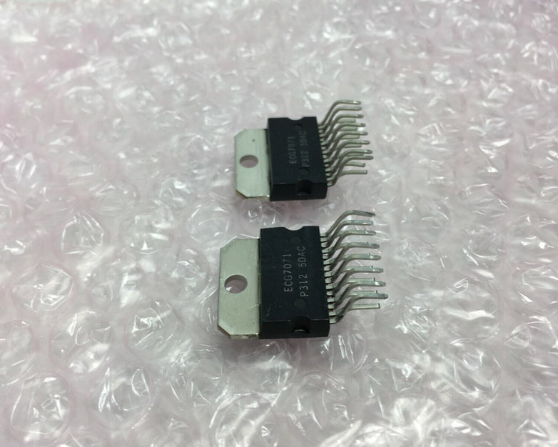Sylvania ECG7071 Integrated Circuits Lot of 2 NOS