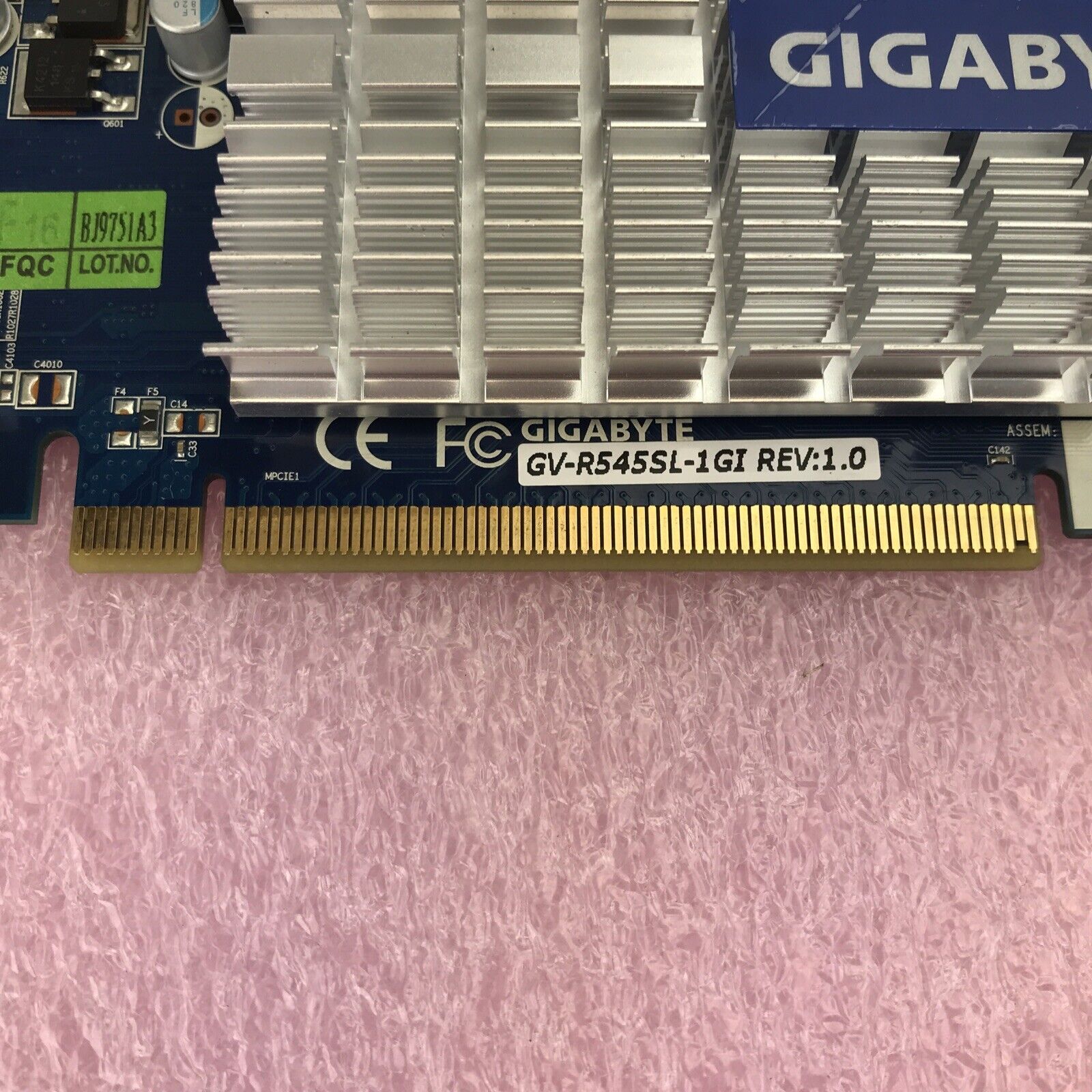 Gigabyte GV-R545SL-1GI ATI Radeon HD 5450 1GB LP PCI-E Video Graphics Card GPU