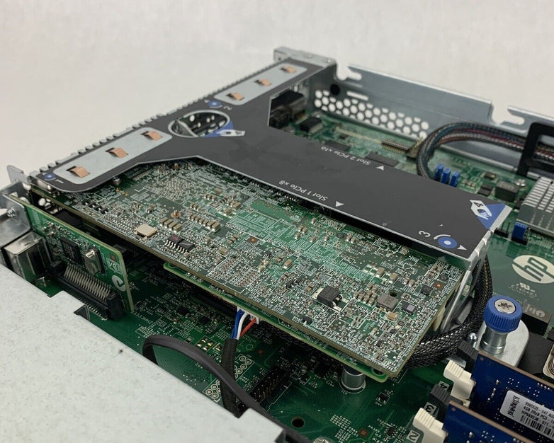 HP StoreEasy 1430 SATA Storage Server i3-3220T 2.8 Ghz 8 GB Ram No HDD & OS
