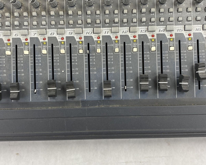 Peavey RQ 4324C Mixer-Pro Mixing Board Console