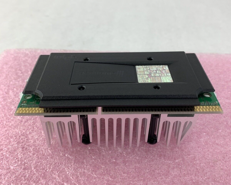 Vintage Intel Pentium III 450 SL364 450/512/100/2.0V S1 CPU