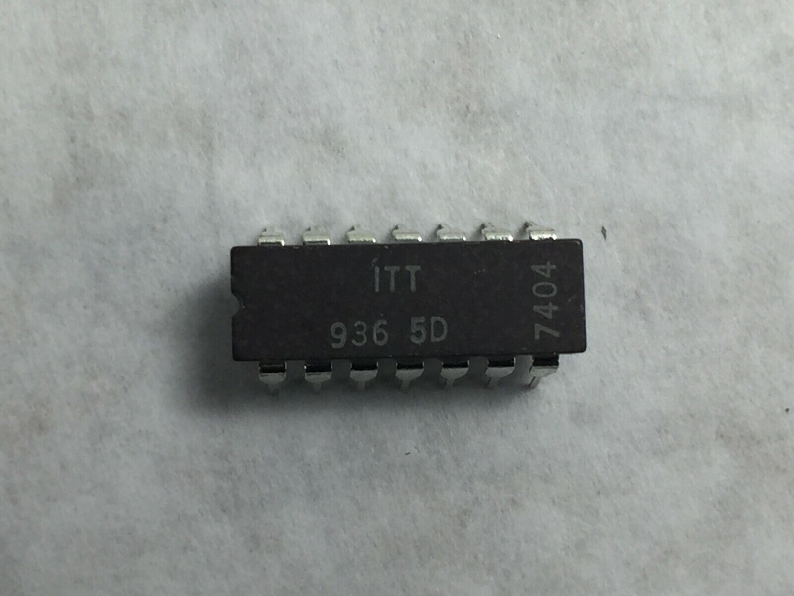 (14) ITT 936 5D  Integrated Circuit  Lot of 14