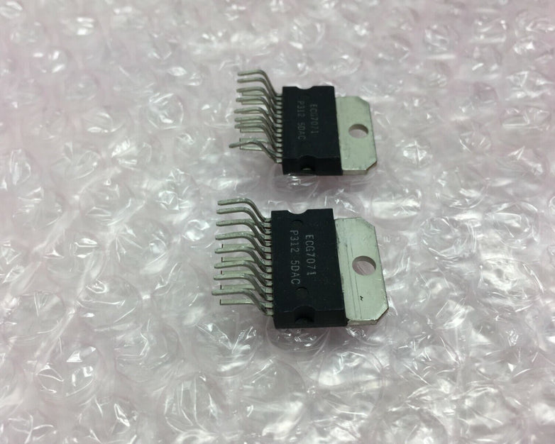 Sylvania ECG7071 Integrated Circuits Lot of 2 NOS
