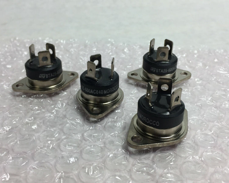 ST BTA25-600AC840 TRIAC Lot of 4