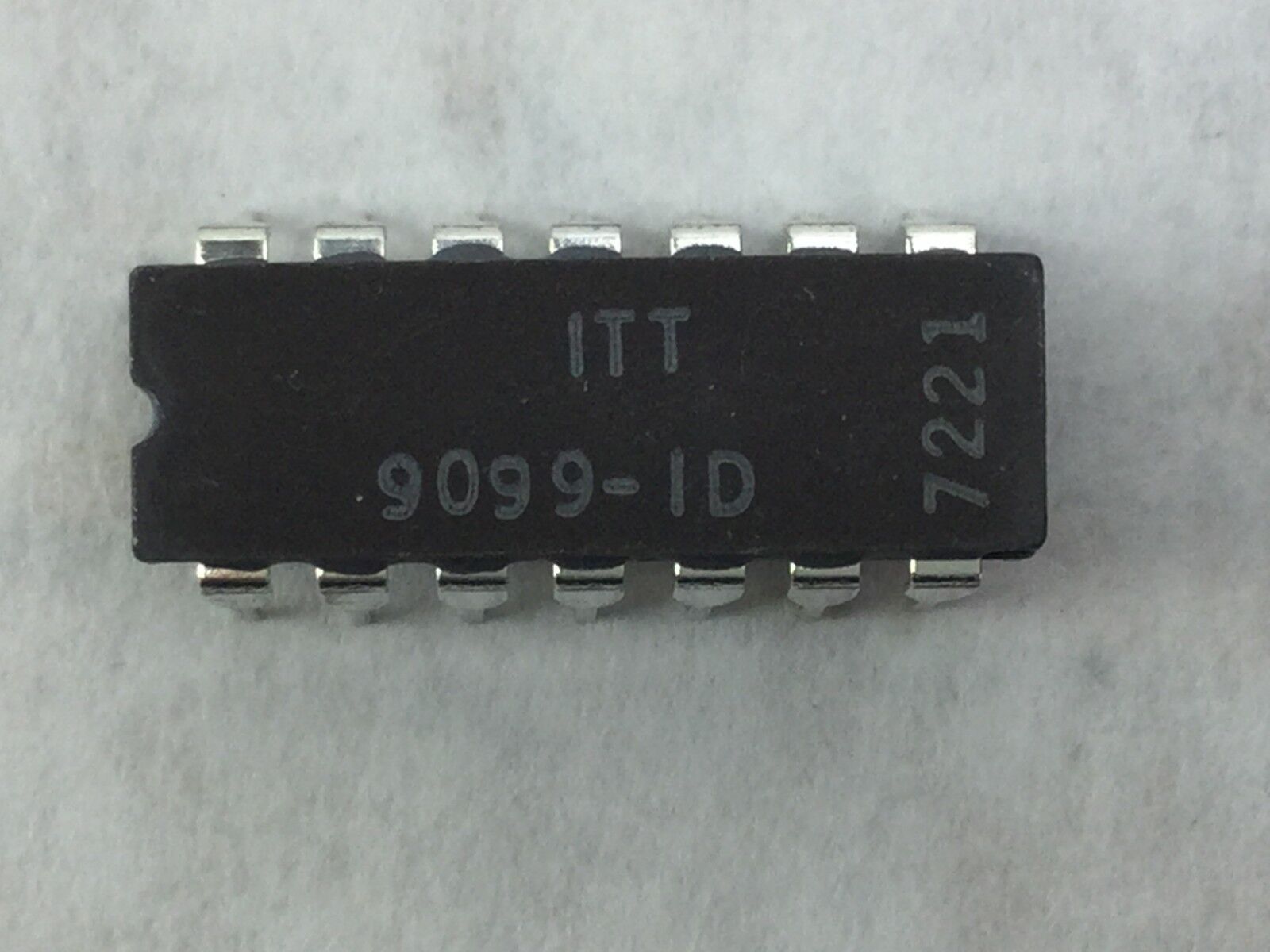 Genuine ITT 9099-1D Integrated Circuits  Lot of 25