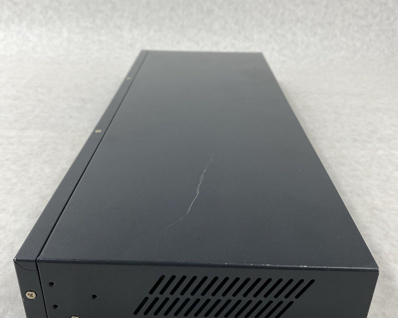Amer Netowkrs SGR24W4 24-Port Gigabit Ethernet Switch w/ 4 Combo RJ45/SFP Ports