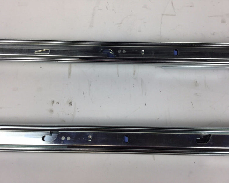 Dell PowerEdge Server Rails CN-0UN443-01078-72C-0332 Rev A00