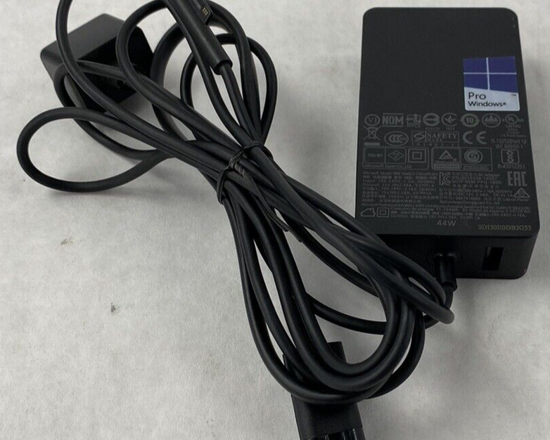 Microsoft 1800 Windows 15V 2.58A AC Adapter 44W Charger PSU for Surface Pro