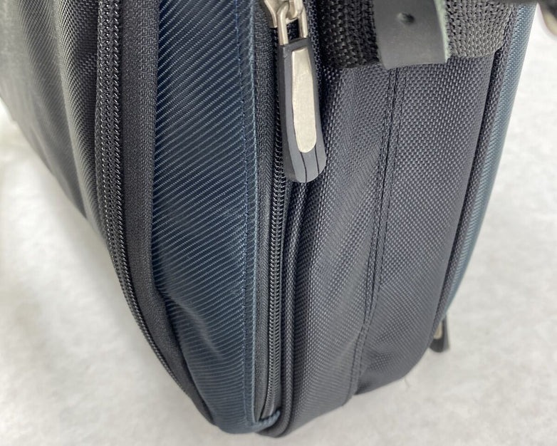 HP branded HP400-03 Top Load Laptop Shoulder Carry Case Satchel Pine Green