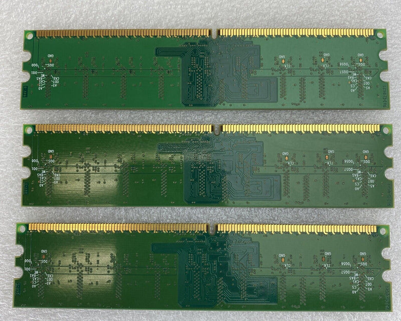 3x 512MB Infineon HYS64T64000HU-3.7-A 1Rx8 PC2-4200U-444-11-A1 desktop RAM