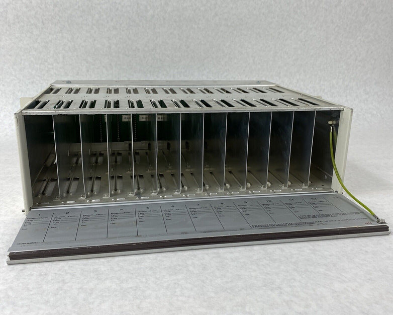 Motorola STARPLEX Direct-To-Line Multiplex System Cabinet MHN6056A