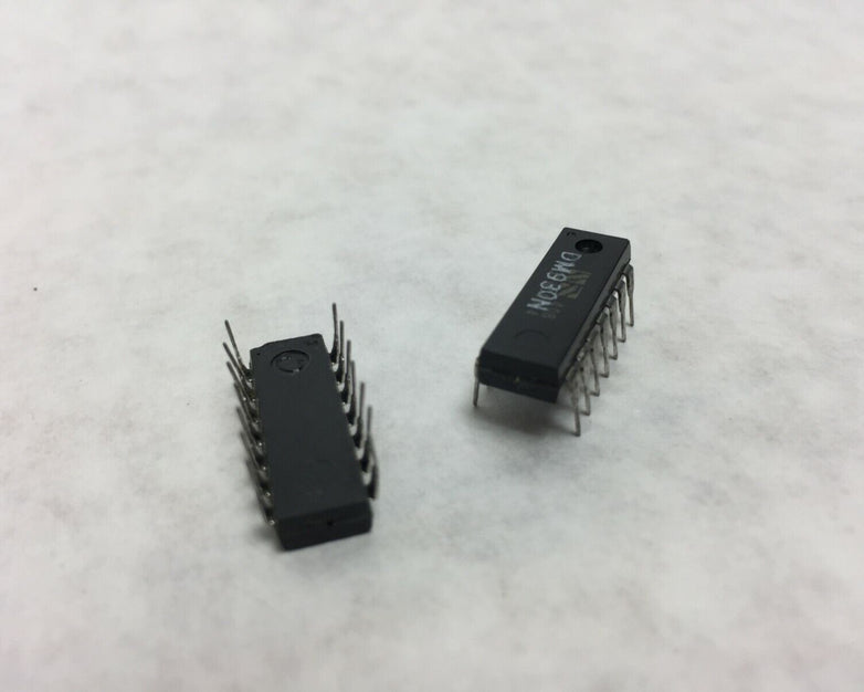 (6) DM930N Integrated Circuits Lot of 6