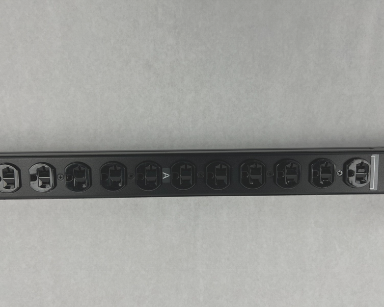 Server Rack PDU Power Watch MPS2E-11F2-12T 24 Outlet's 120V/16A