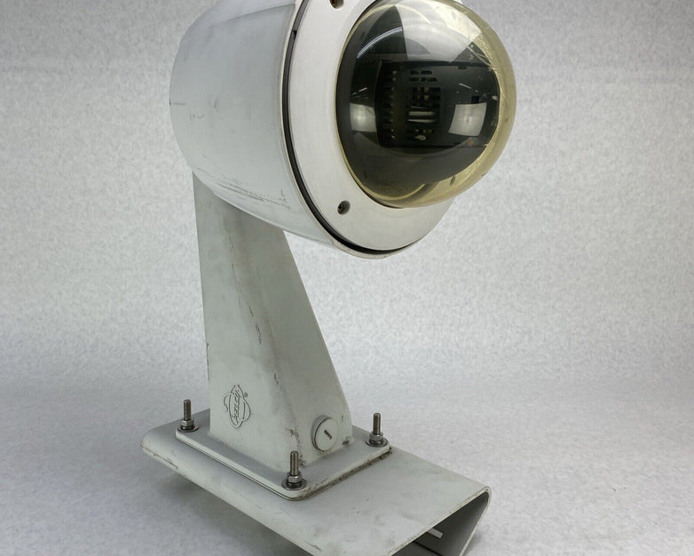 Samsung Digital Color Camera w/ Pelco PA402 Mount IWM-GY White