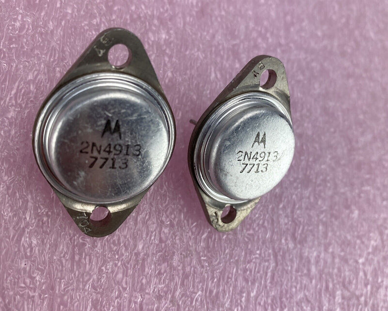 Lot( 2 ) Motorola 2N4913 Bipolar Transistor 7713