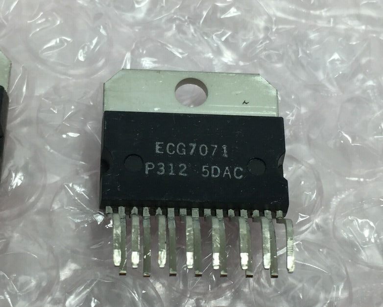 Sylvania ECG7071 Integrated Circuits Lot of 2 NOS
