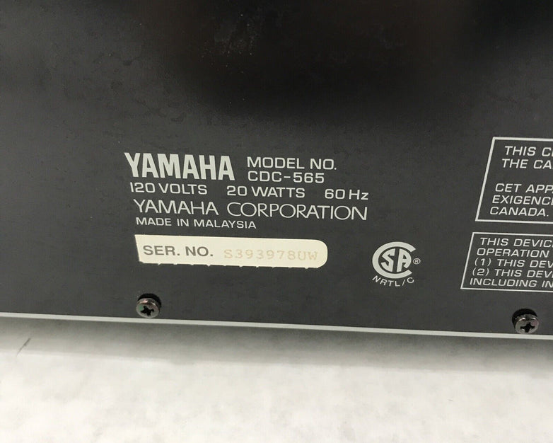 Yamaha CDC-565 DVD Player 20W 60Hz