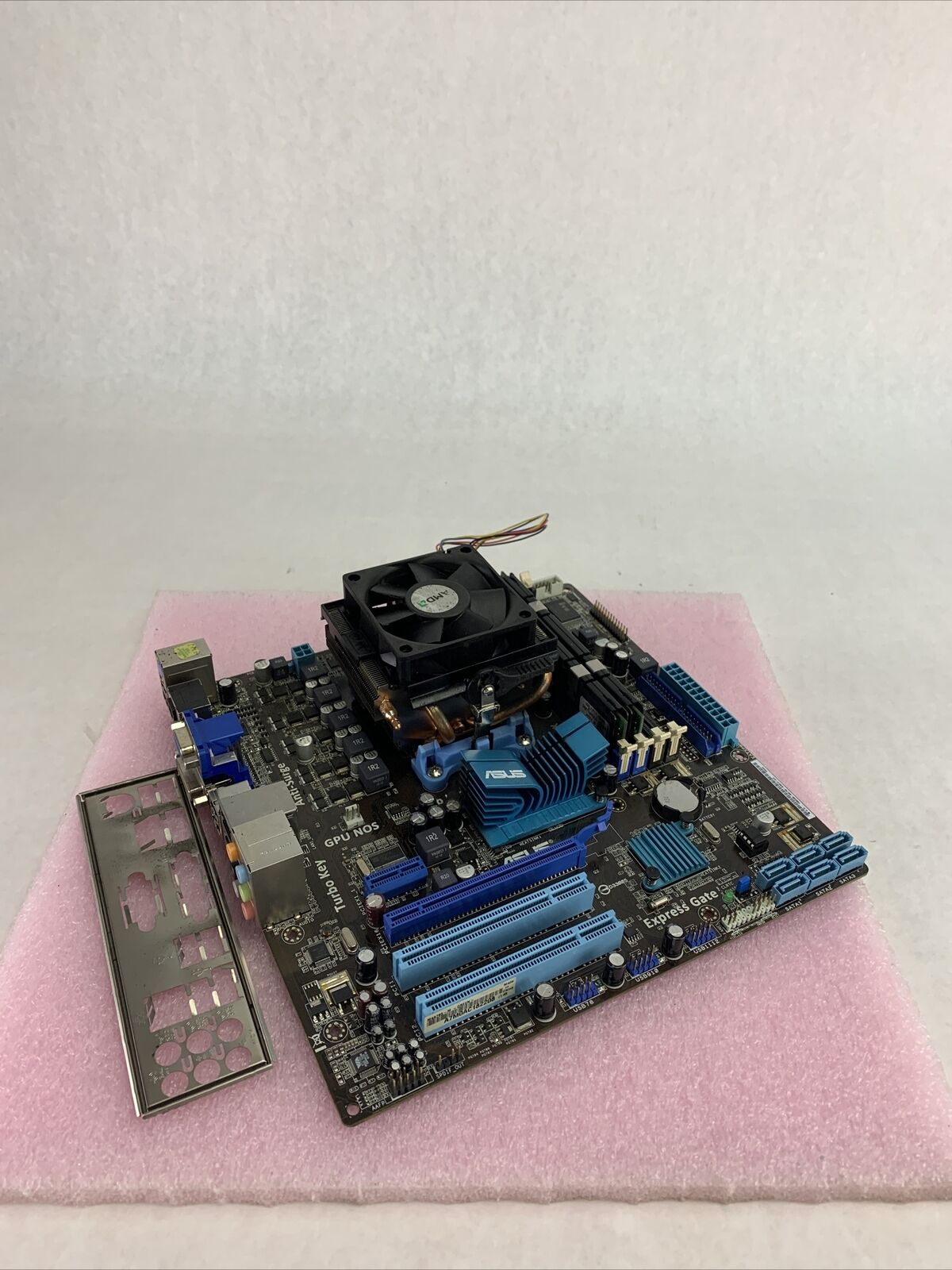 Asus M9A785-M Motherboard AMD Phenom 2 x4 955 3.2GHz 2GB RAM w/Shield